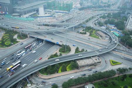综合交通大会战 兰州市着力建设全国性综合交通枢纽城市