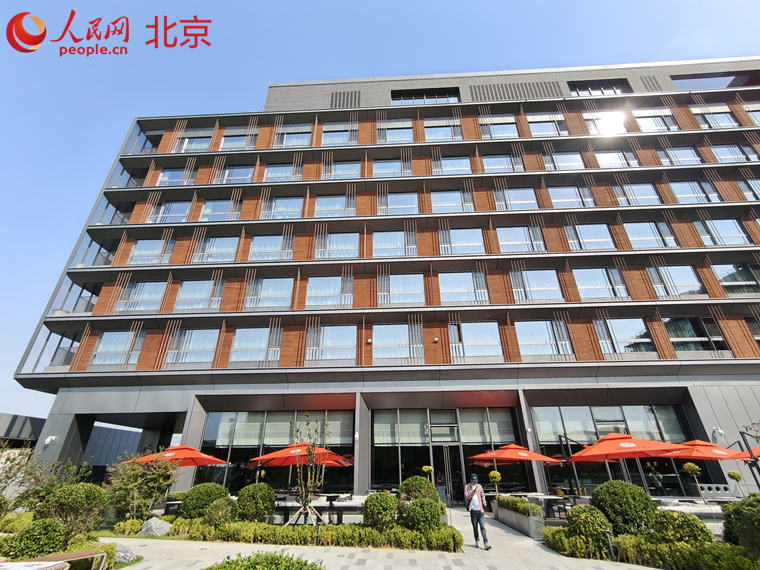 打卡文艺小店、还能住宿 副中心交通枢纽变身